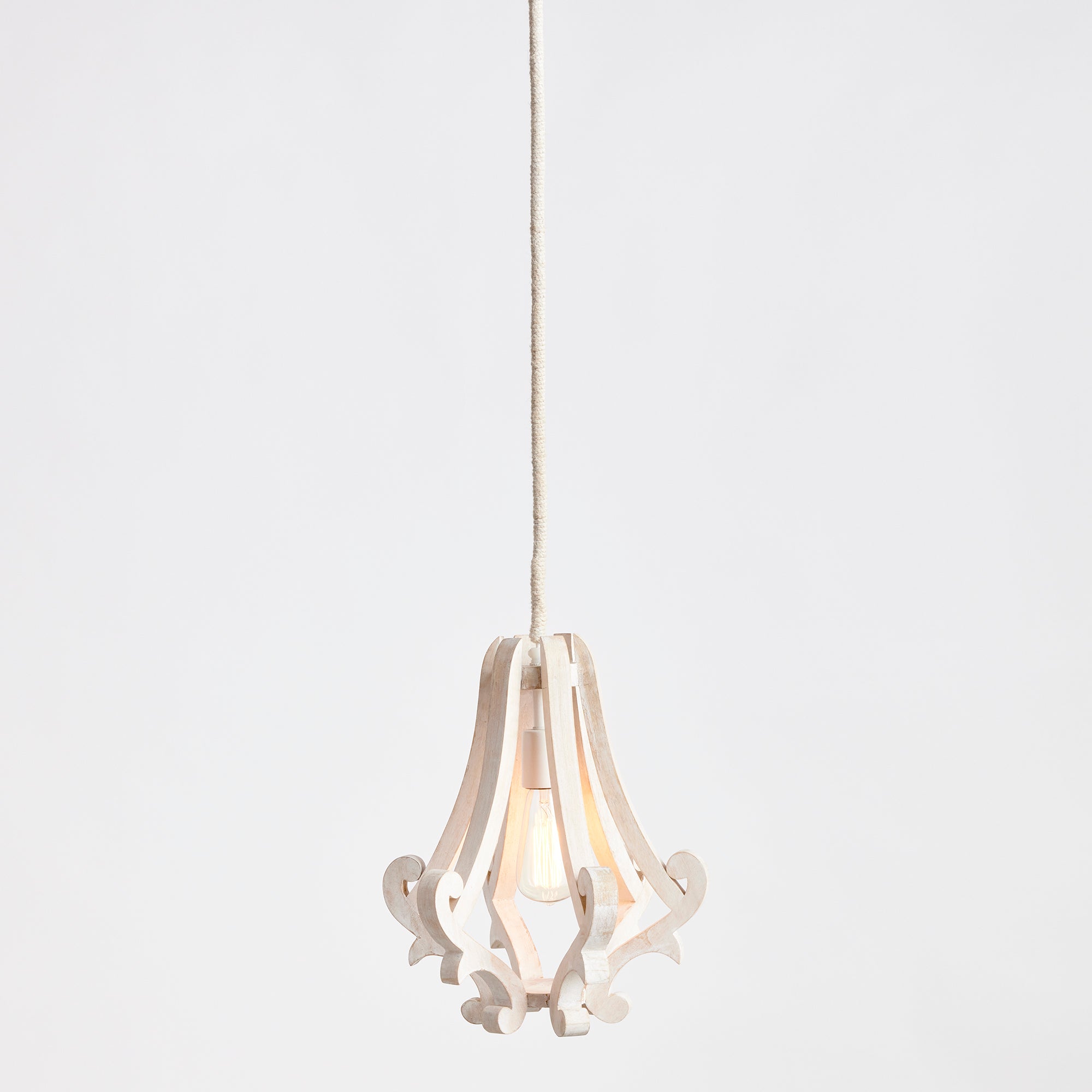 Napa Home And Garden Marguerite Pendant