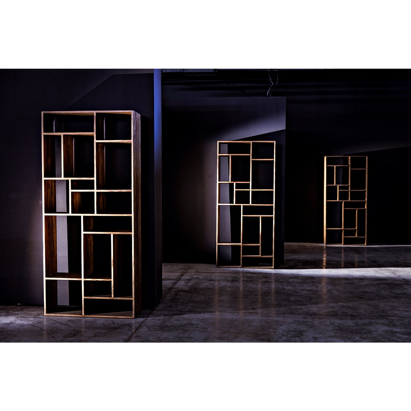 Noir Malic Shelf, Dark Walnut