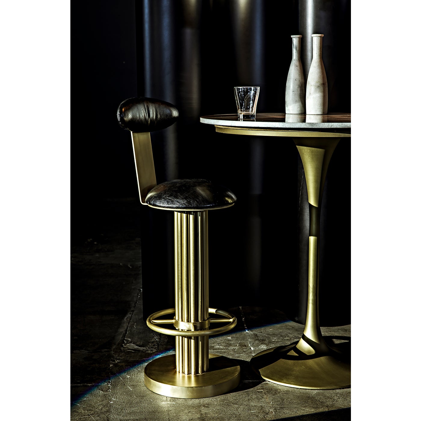 Noir Sedes Bar Stool, Steel With Brass Finish