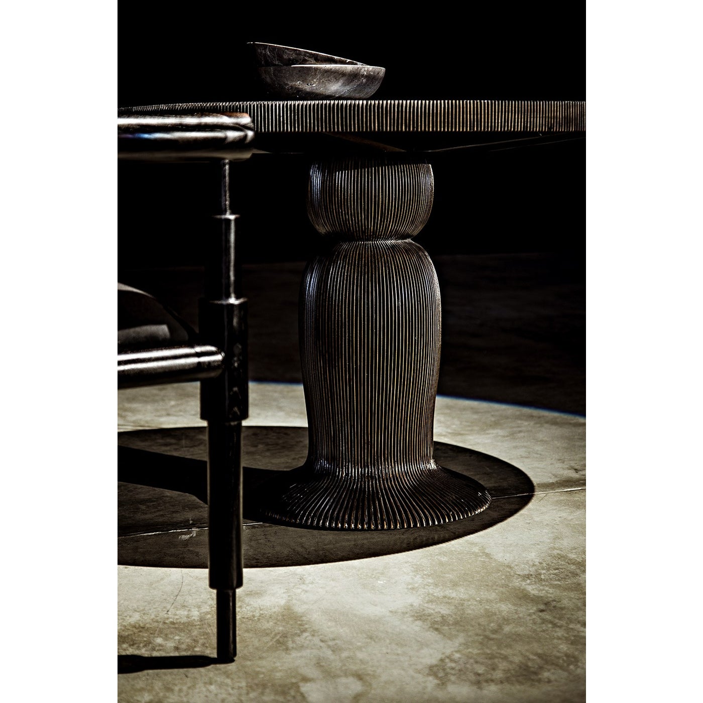 Noir Portobello Dining Table, Hand Rubbed Black With Light Brown Trim