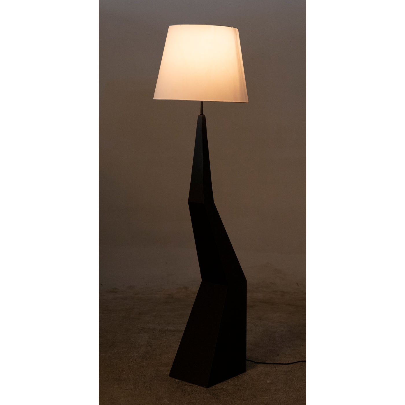 Noir Rhombus Floor Lamp With Shade, Black Metal